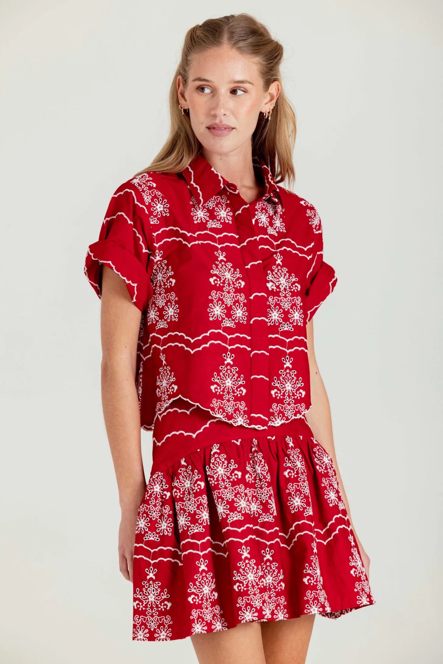 Su055 Embroidered Red Top
