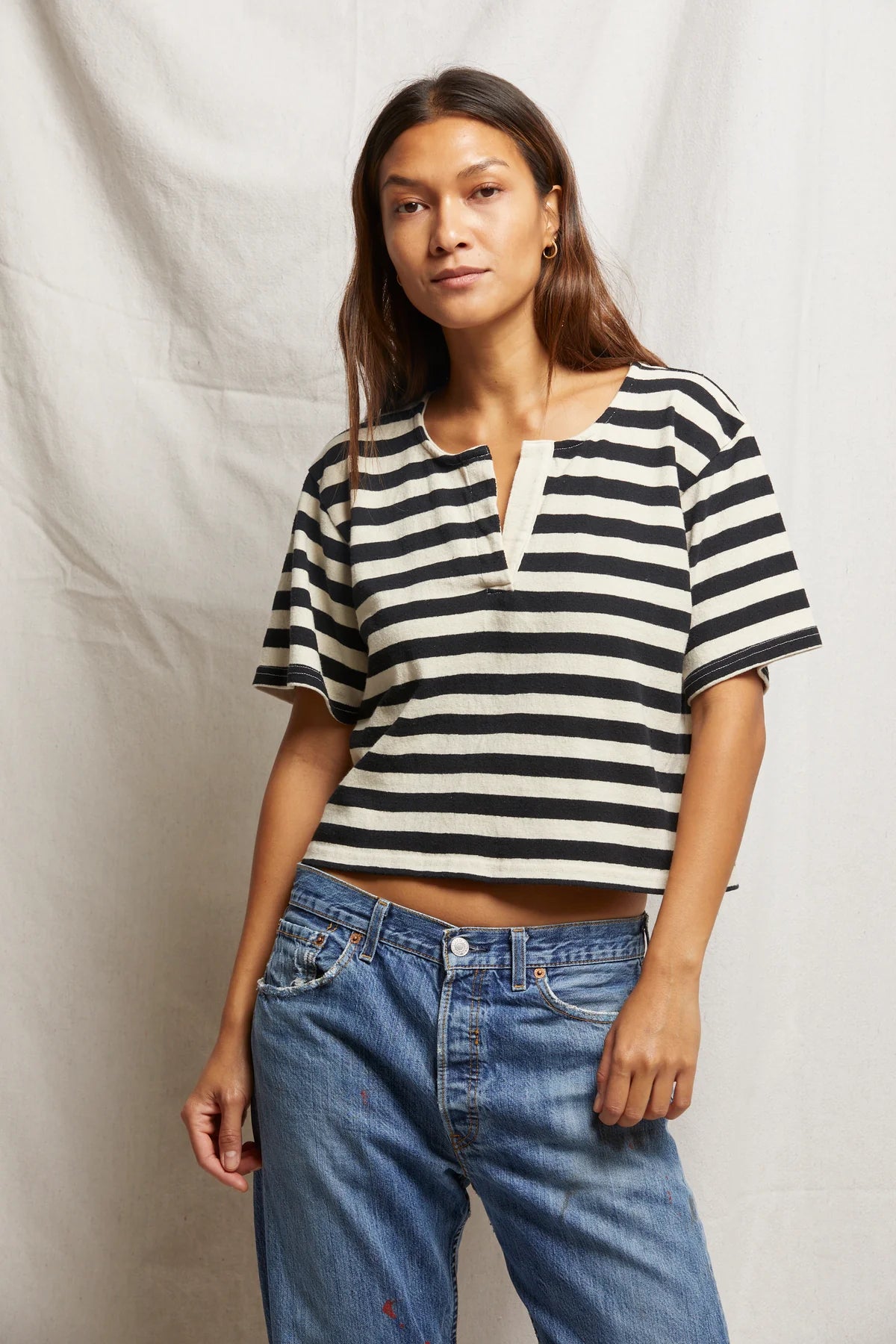 Pet235 Stripe Split Neck Top