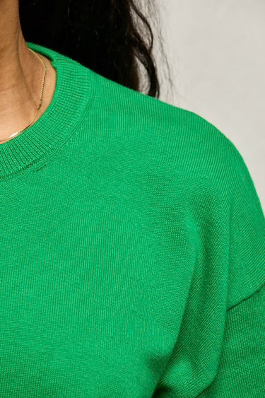 Pes127 Green Sweater Tee