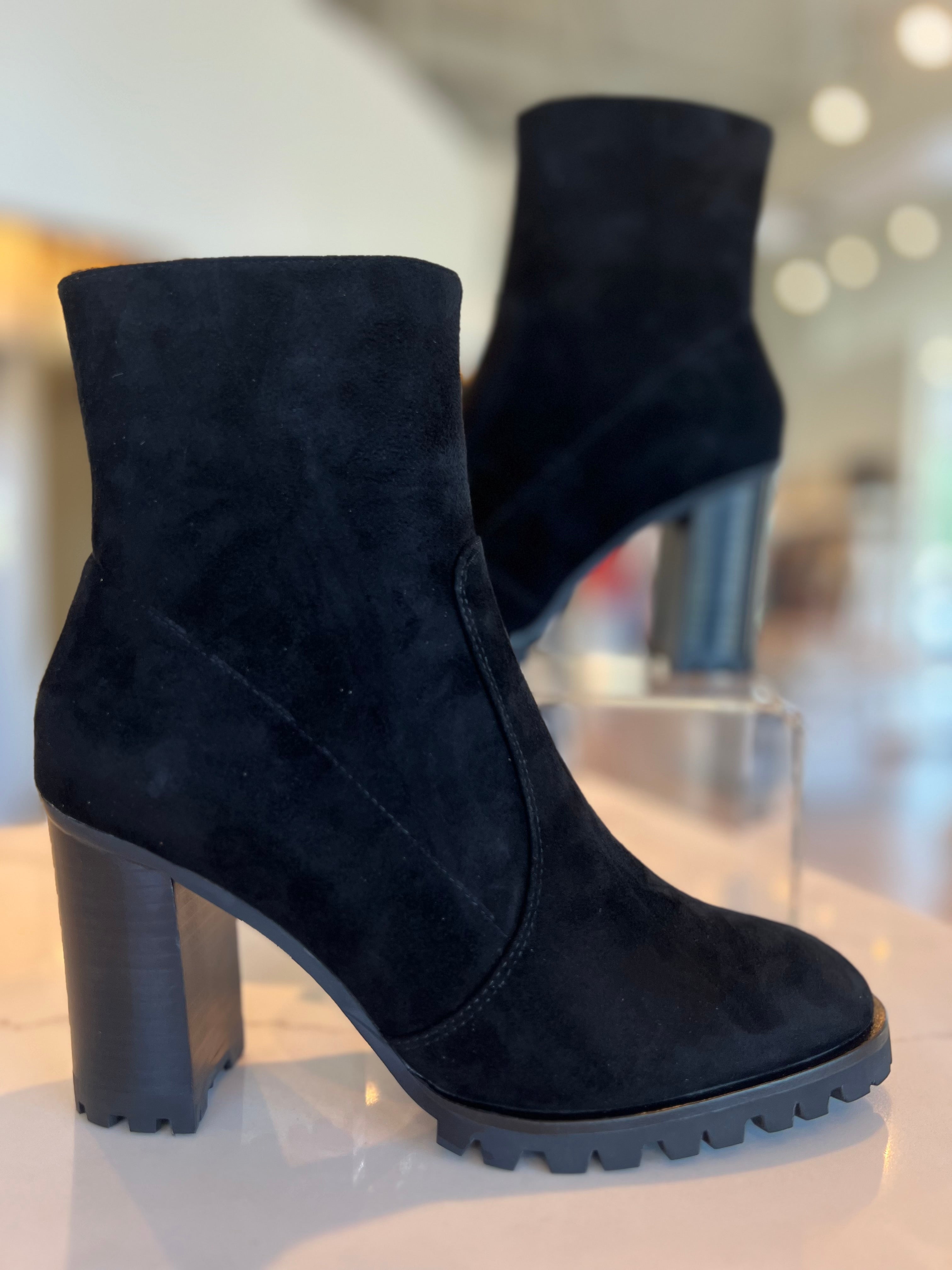 Lo346T Black Suede Combat Bootie