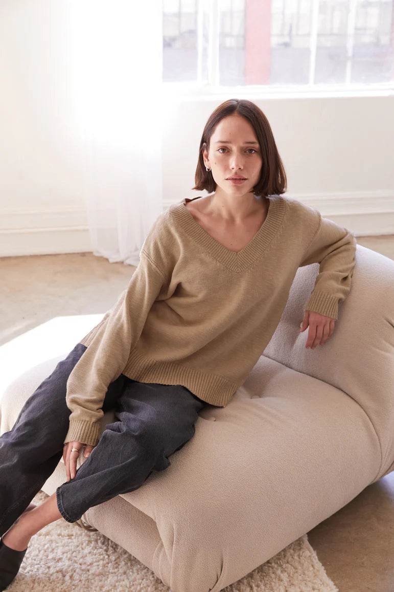 Itk3002 Vneck Sweater - Camel