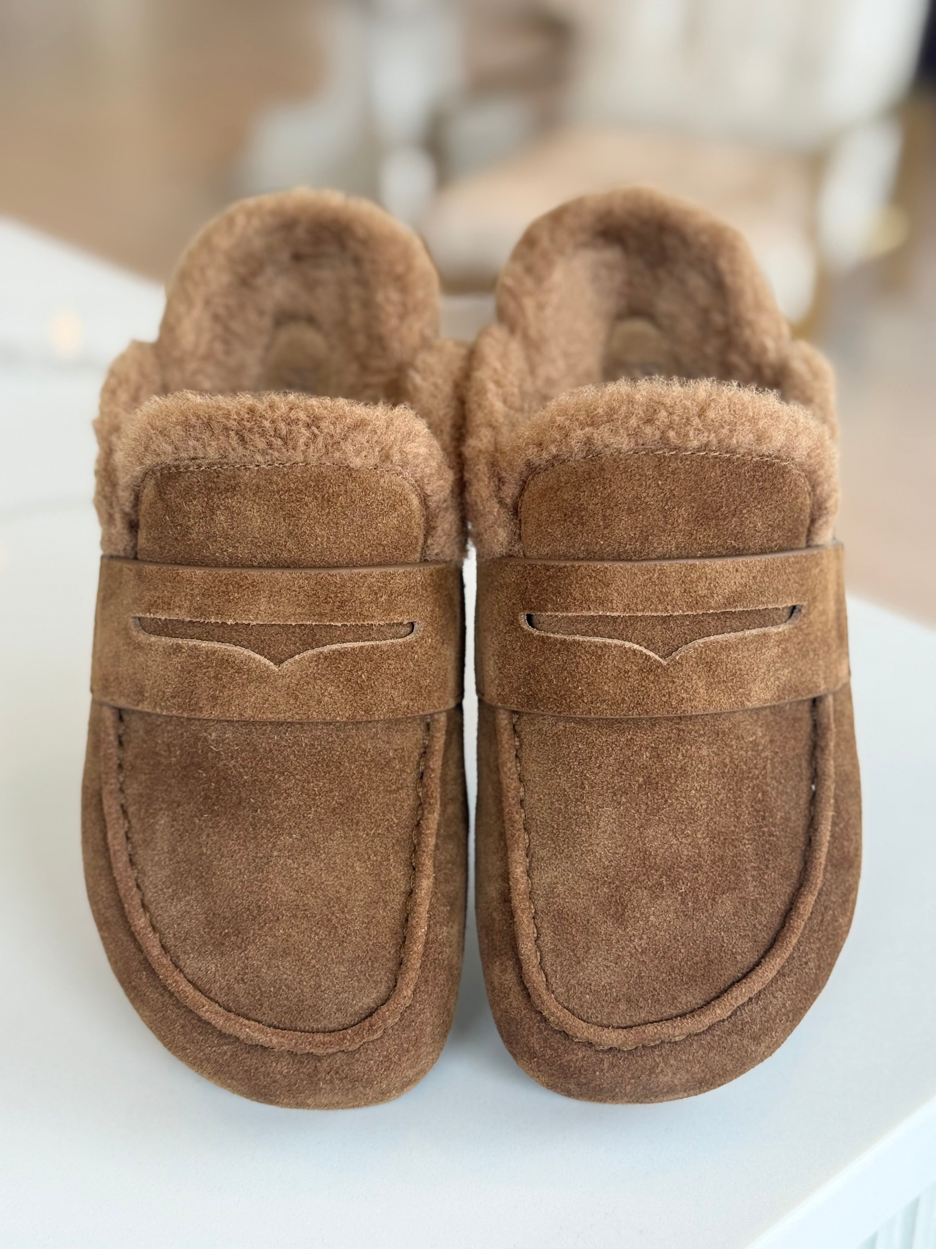Wynn Fur Flat - Chestnut Brown