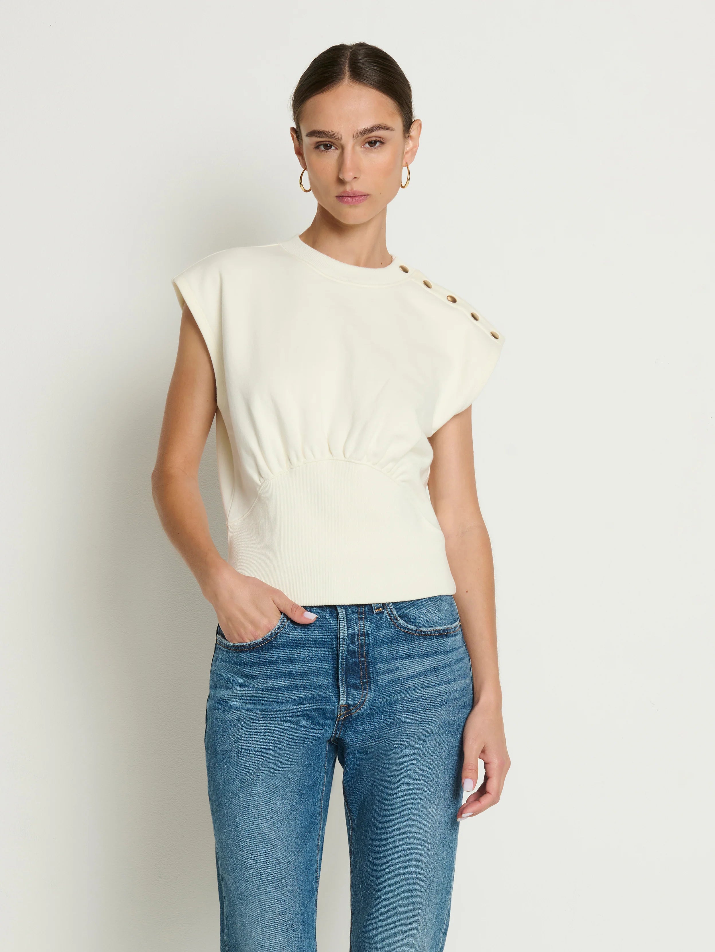 Na11013 Cream Sleeveless Sweatshirt