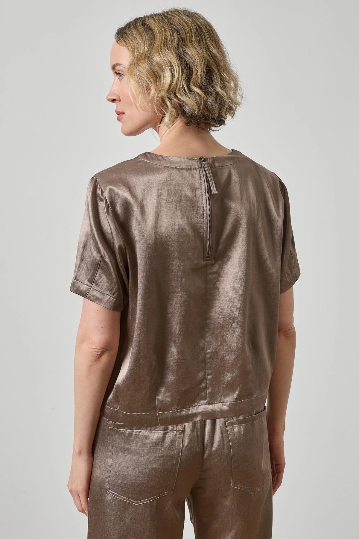 Lipa3573 Satin Darted Top - Mushroom