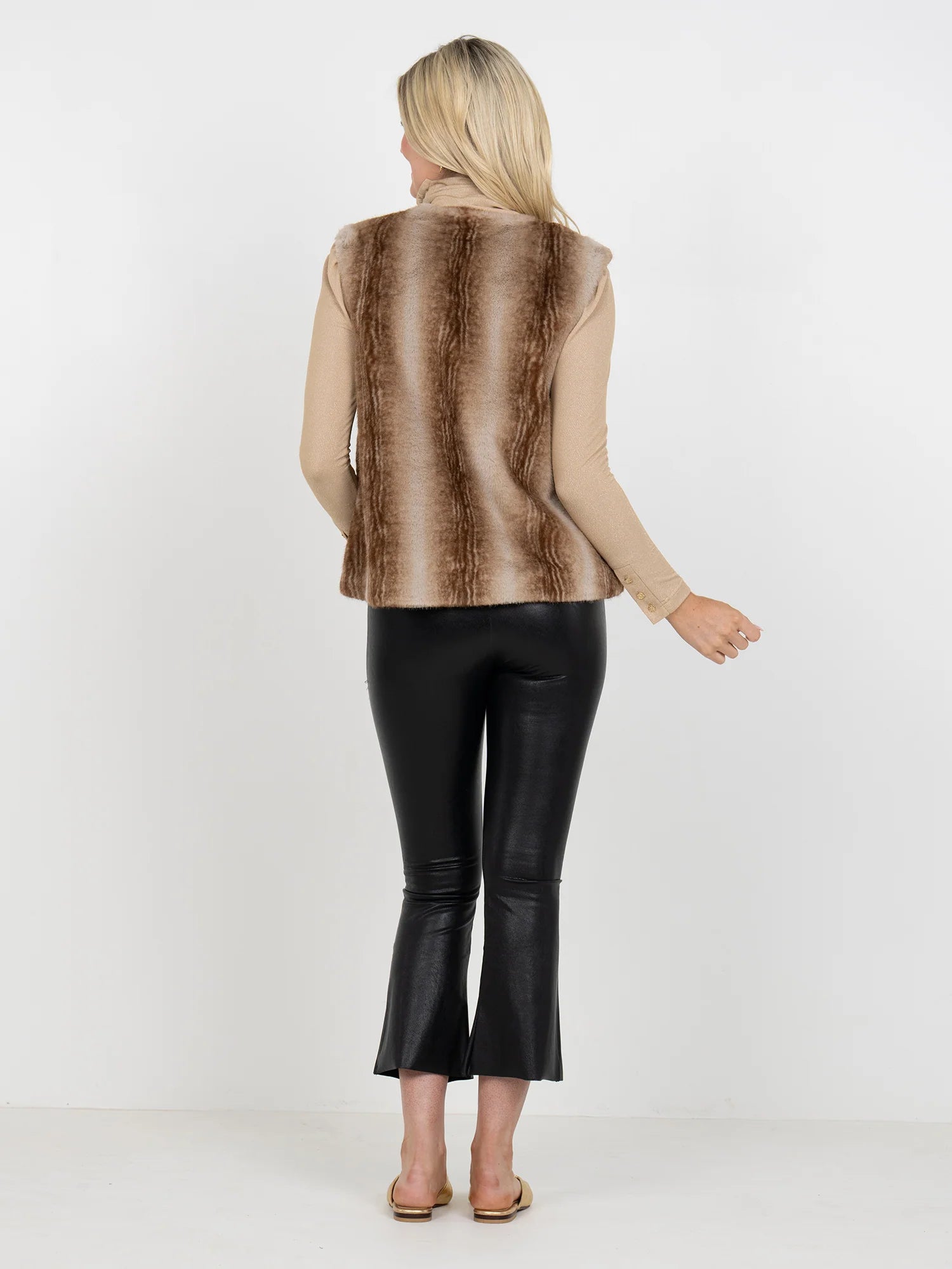 Em575 Faux Fur Vest