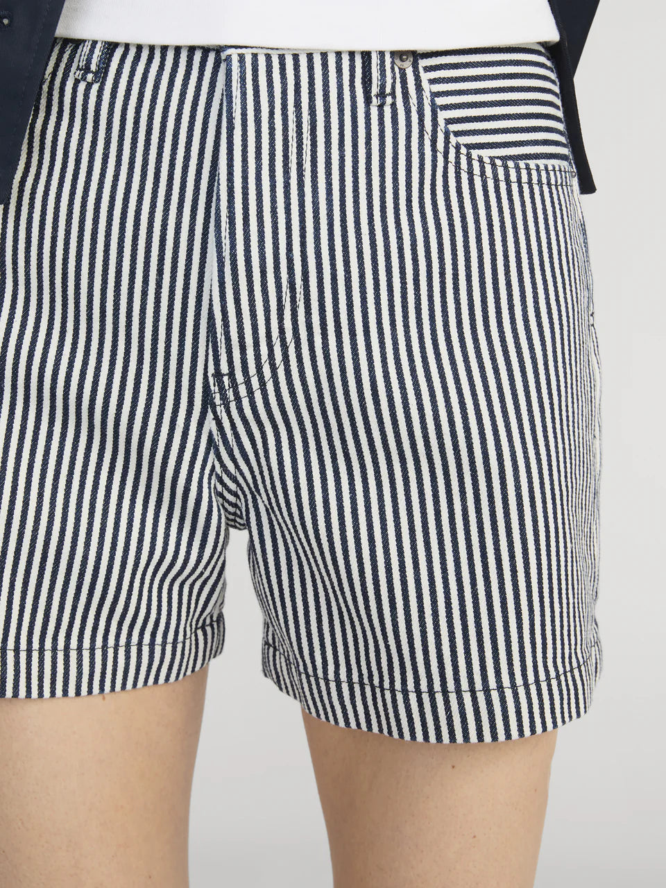 Fr6728 Everyday Short - Navy Stripe