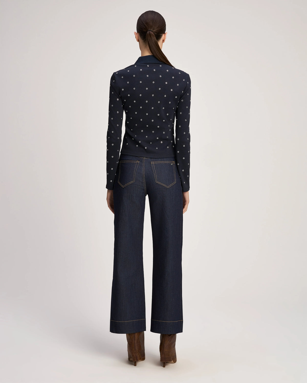 Ci1356 Grommet Navy Top