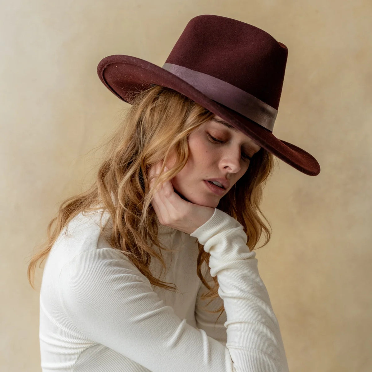 Fr8004 Haven Hat - Burgundy
