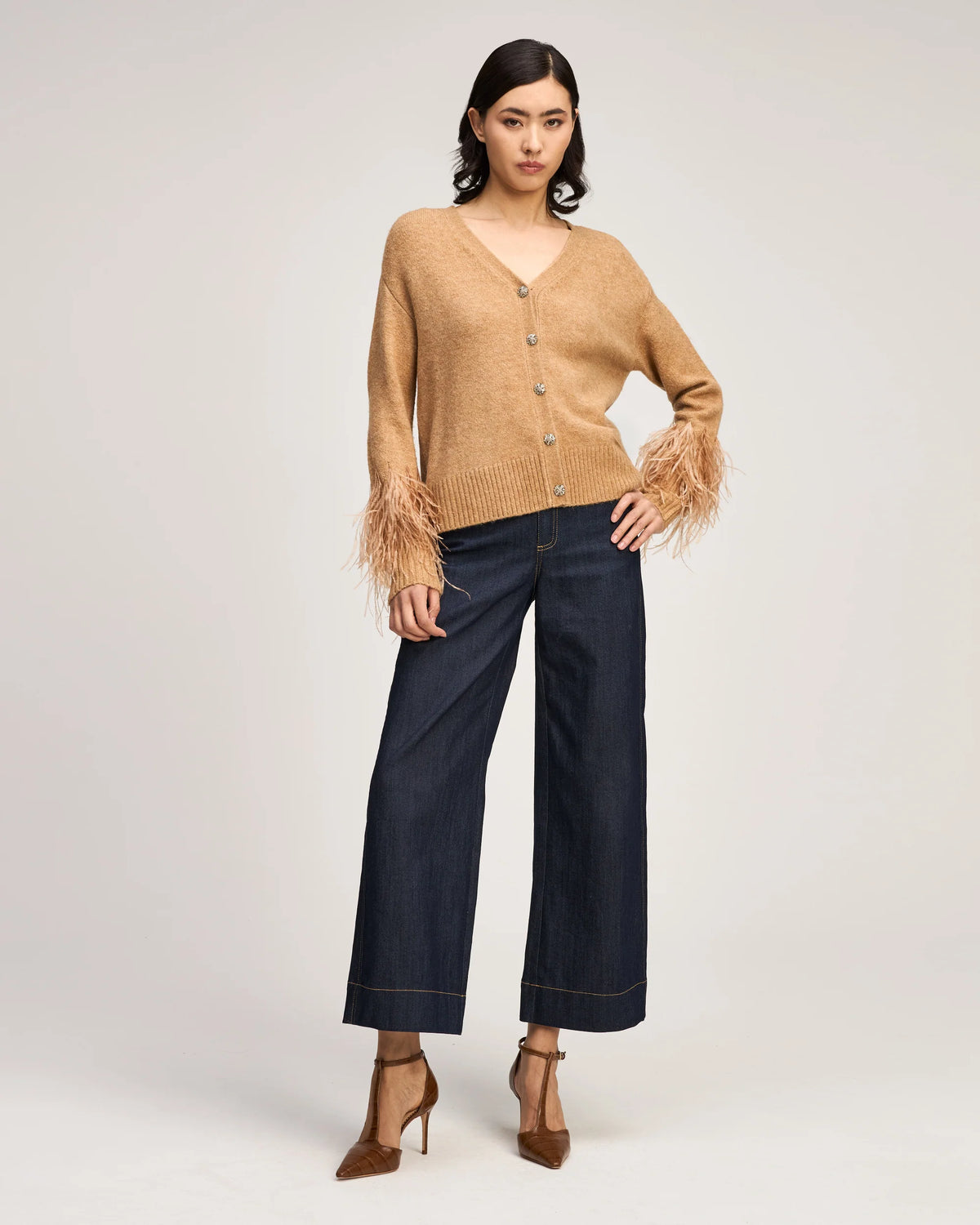 Cizk6272 Camel Feather Cardigan