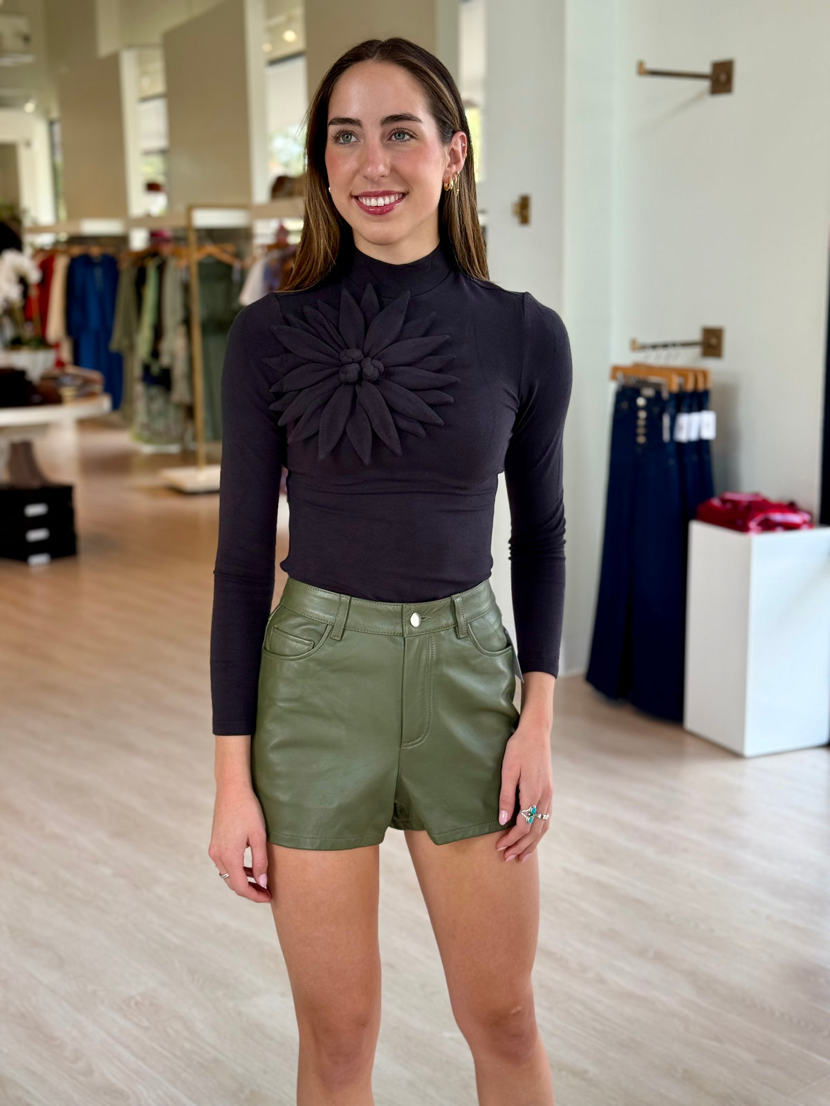 Fa360498 Fitted 3D Flower Top