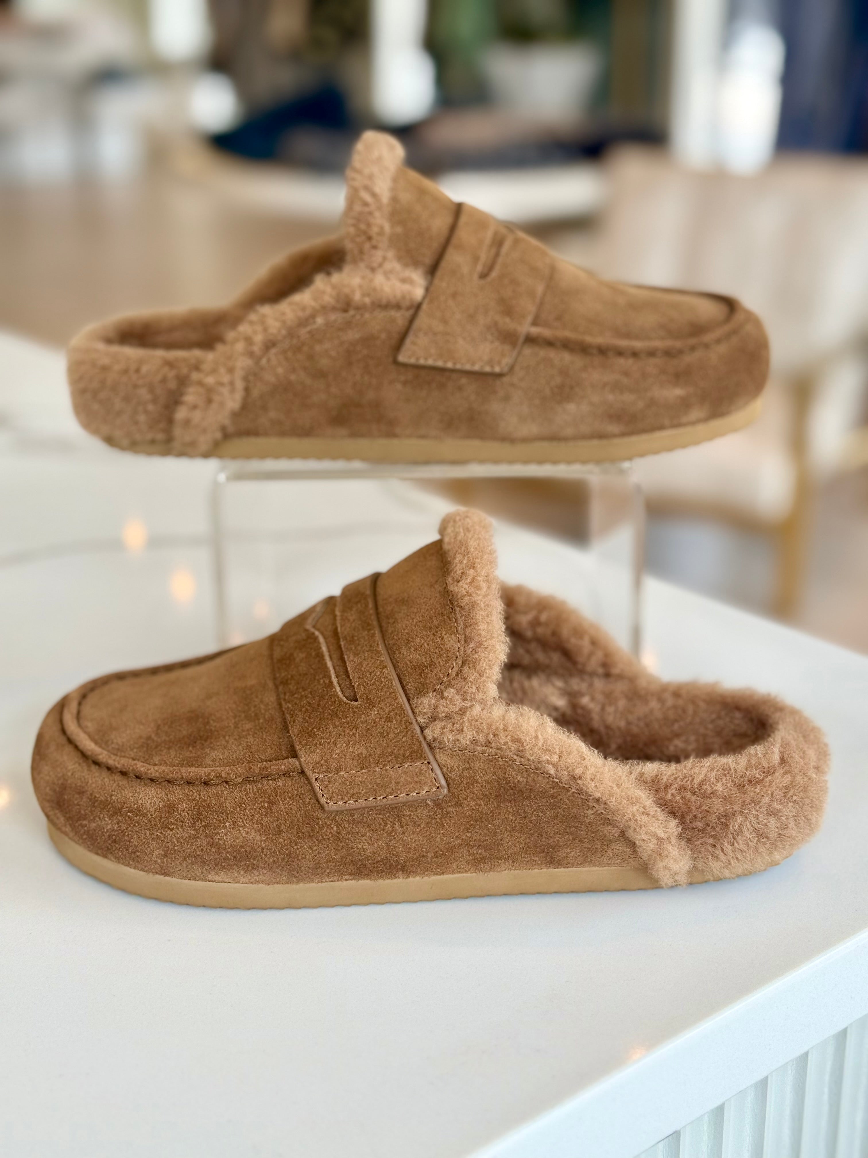 Wynn Fur Flat - Chestnut Brown