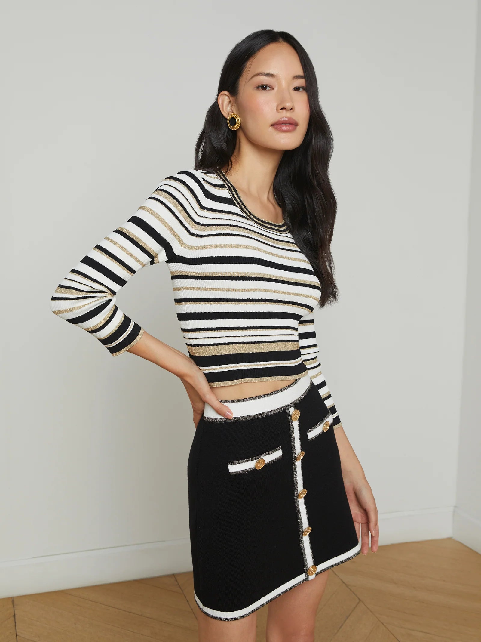 La80062 Stripe Cropped Crew Sweater