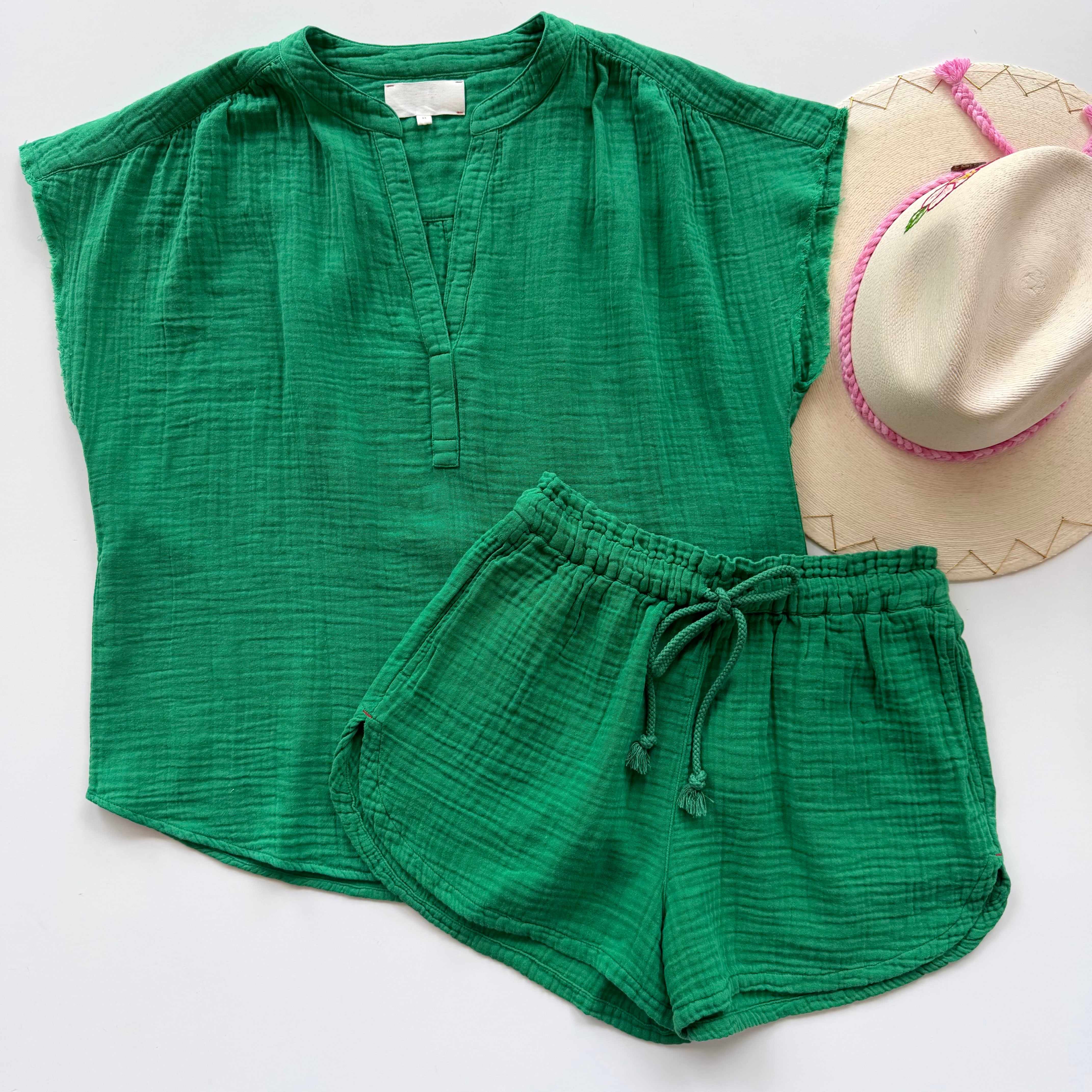 Xig003 Green Gauze Shorts