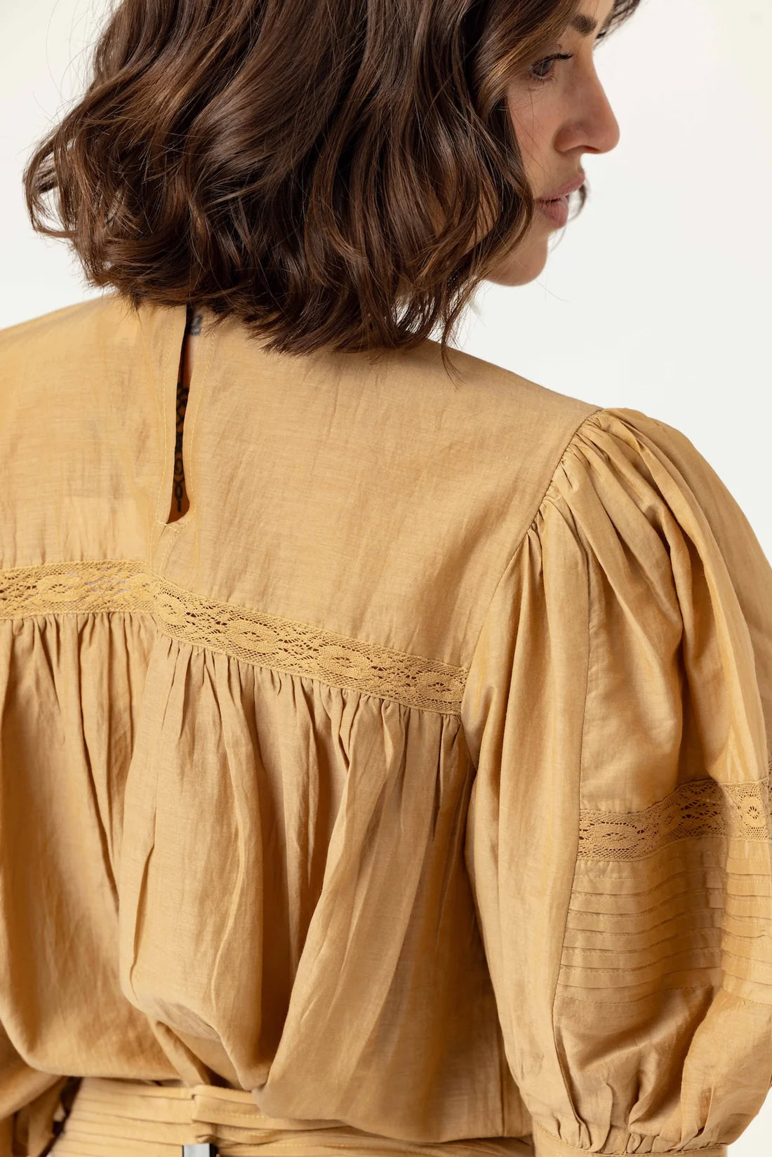 Su300 Brushed Gold Top