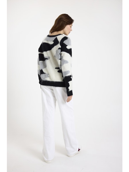 Br126 Grey Camo Sweater