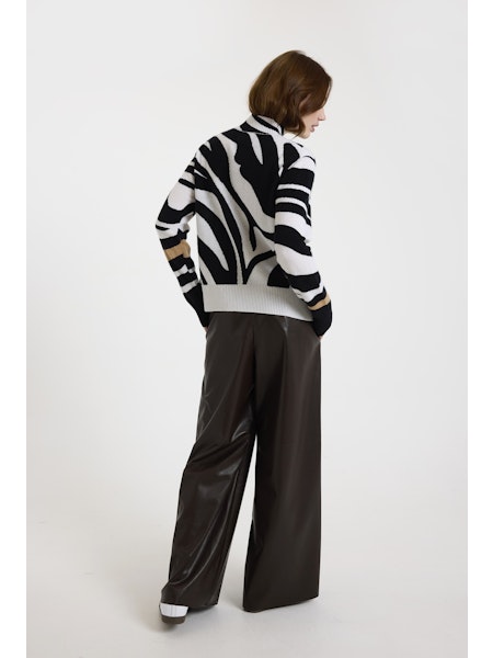 Br080 Zebra Fringe Sweater