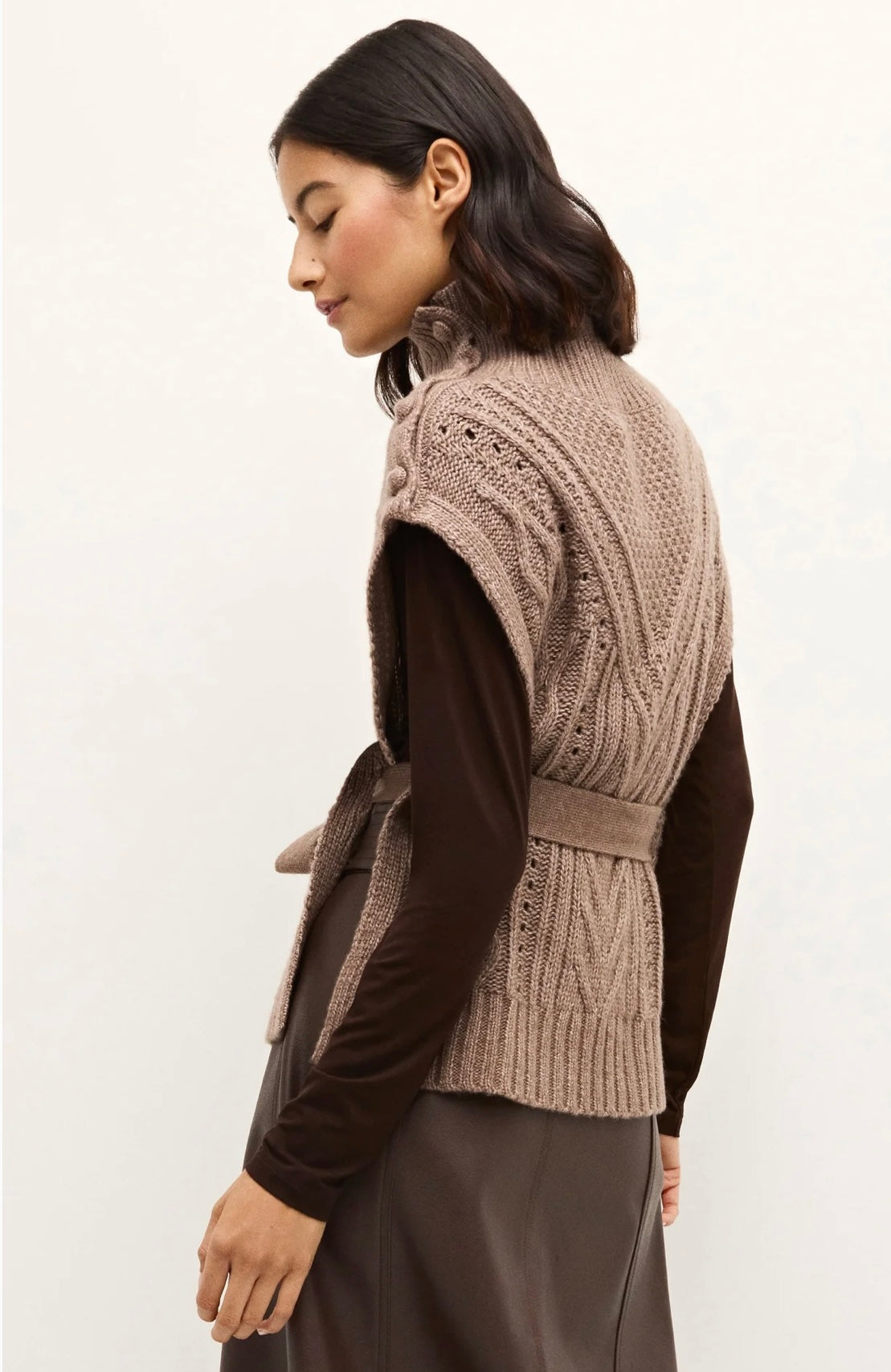 Ma233 Marie Oliver Mocha Pullover