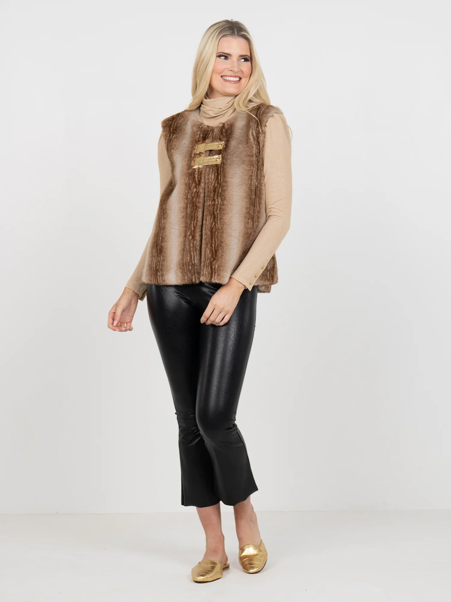 Em575 Faux Fur Vest