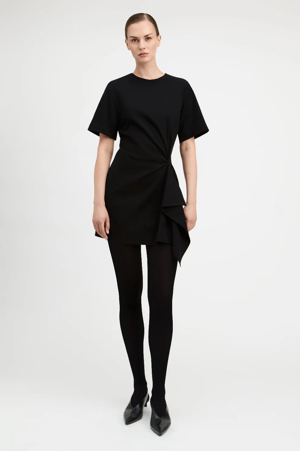 De5904 Black Pleated Dress