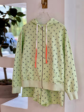 Load image into Gallery viewer, Su555 Sundry Anchor Hoodie - Lime
