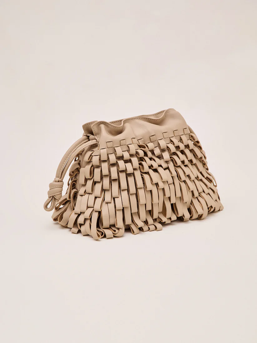 Al4251 Quinn Fringe Loop Clutch - Vanilla