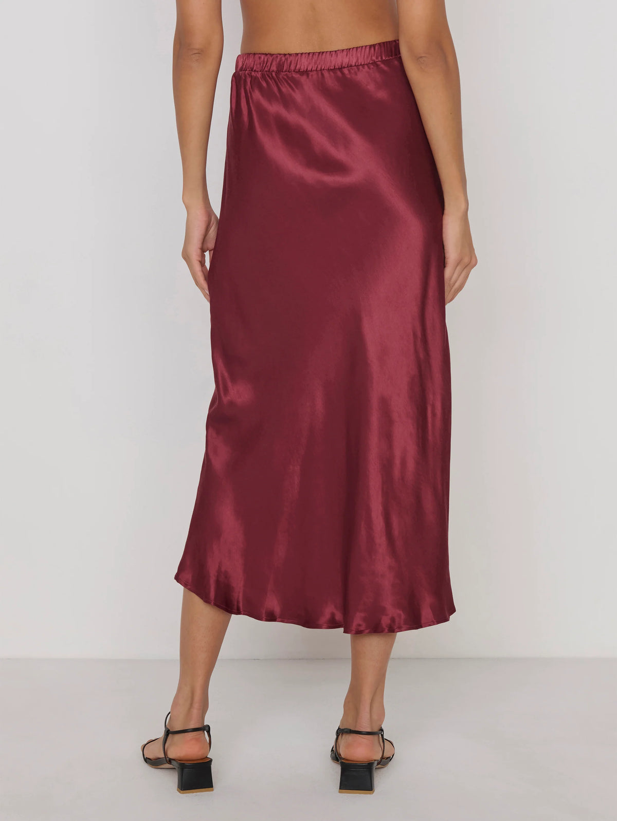 Na41618 Burgundy Satin Slip Skirt