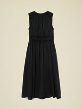 Load image into Gallery viewer, Xix374405 Black Silk Midi Dress
