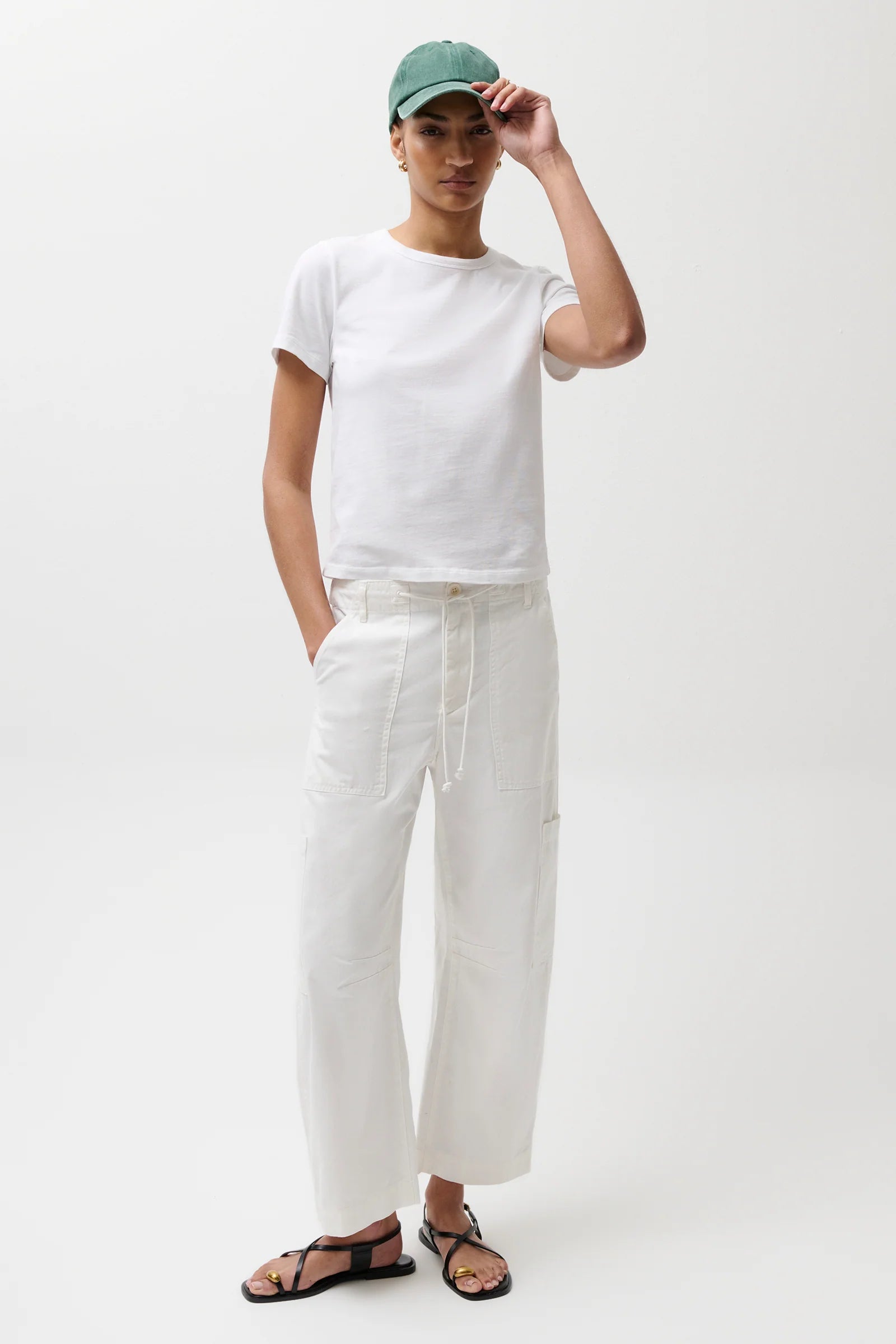 Pi0011 White Barrel Jean
