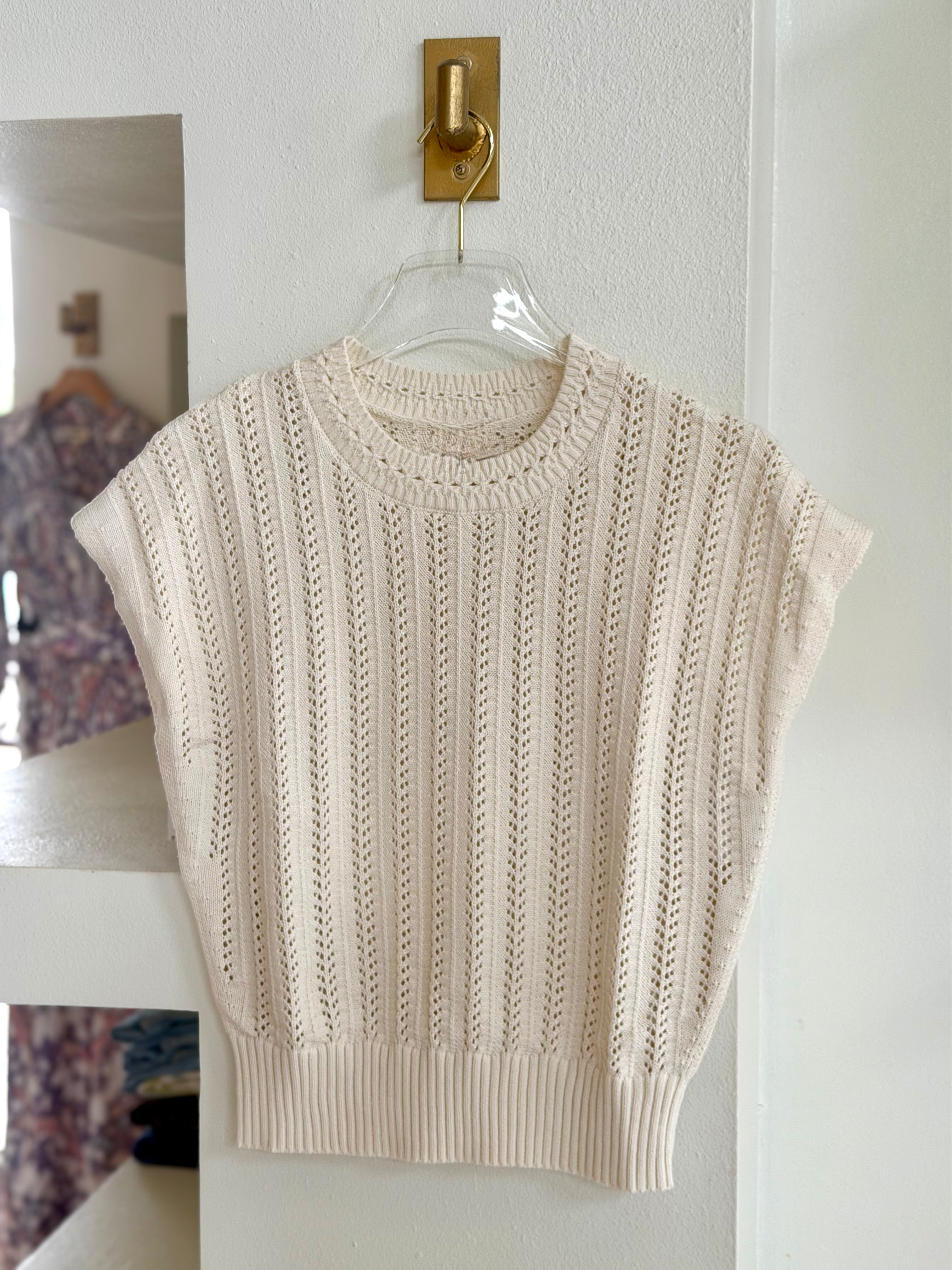 Lipa3500 Cream Knit Wedge Sweater
