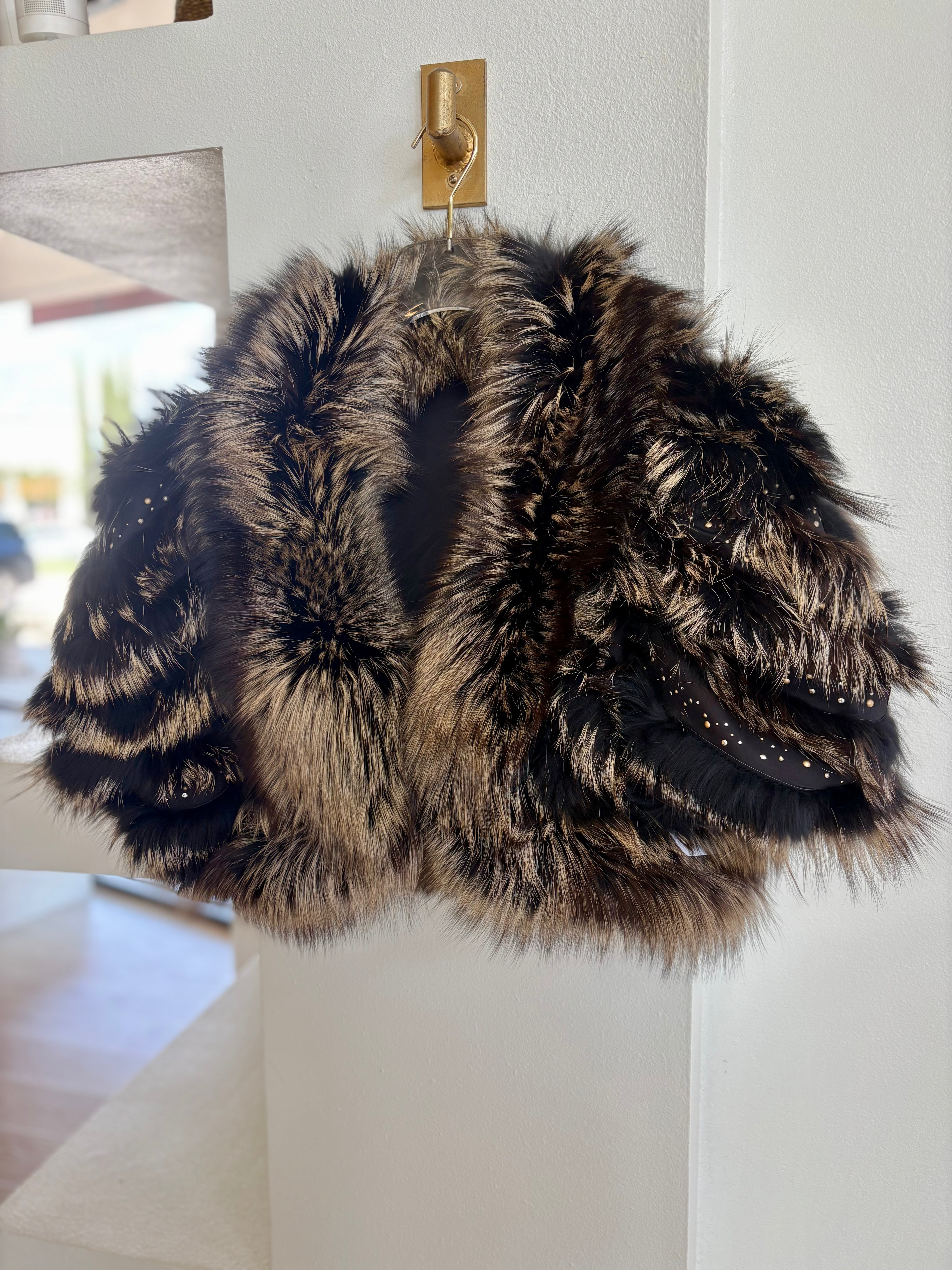Didmb617 Embellished Fur Bolero - Black/Gold