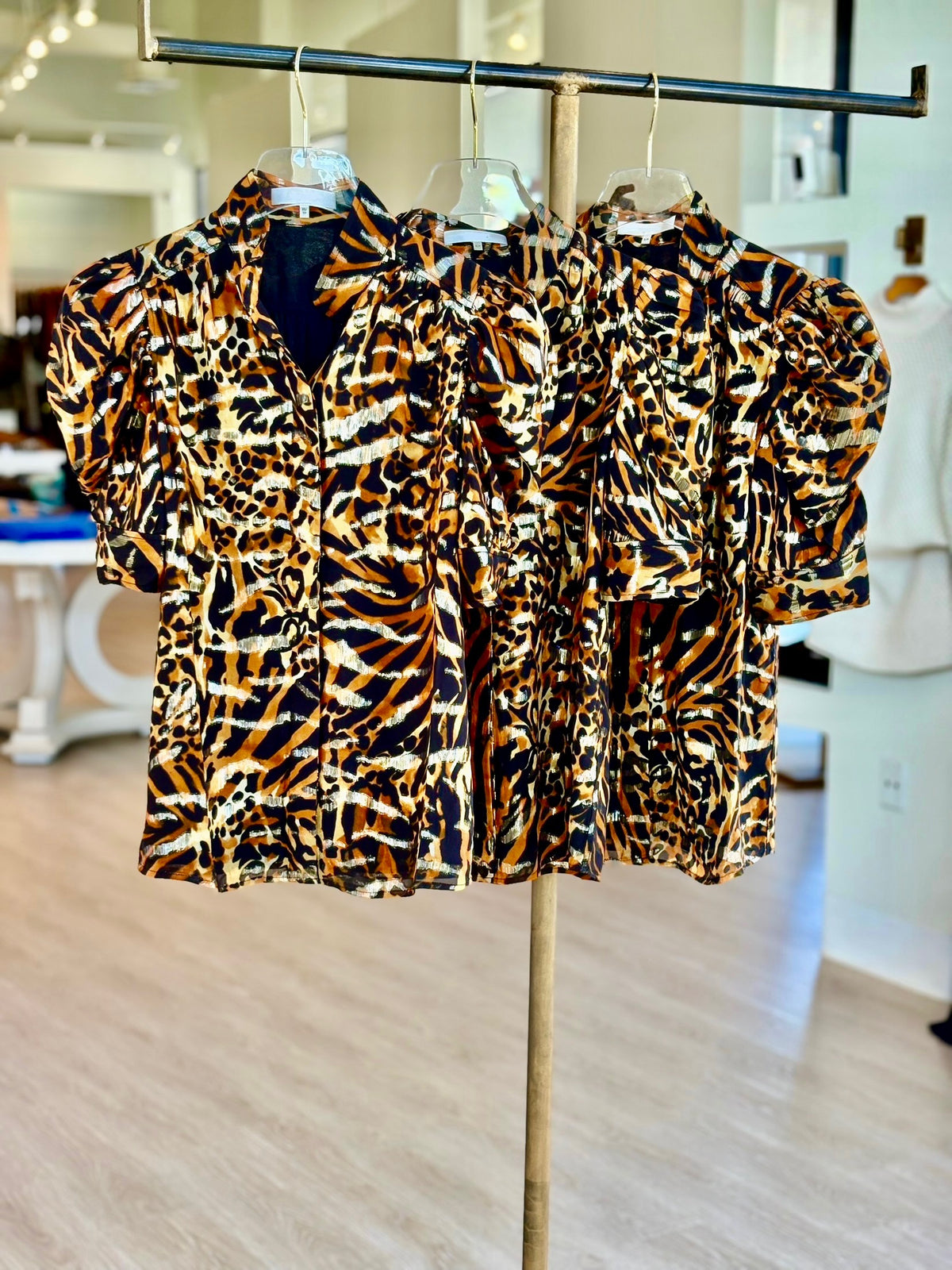 Frbl041 Metallic Puff Sleeve Blouse
