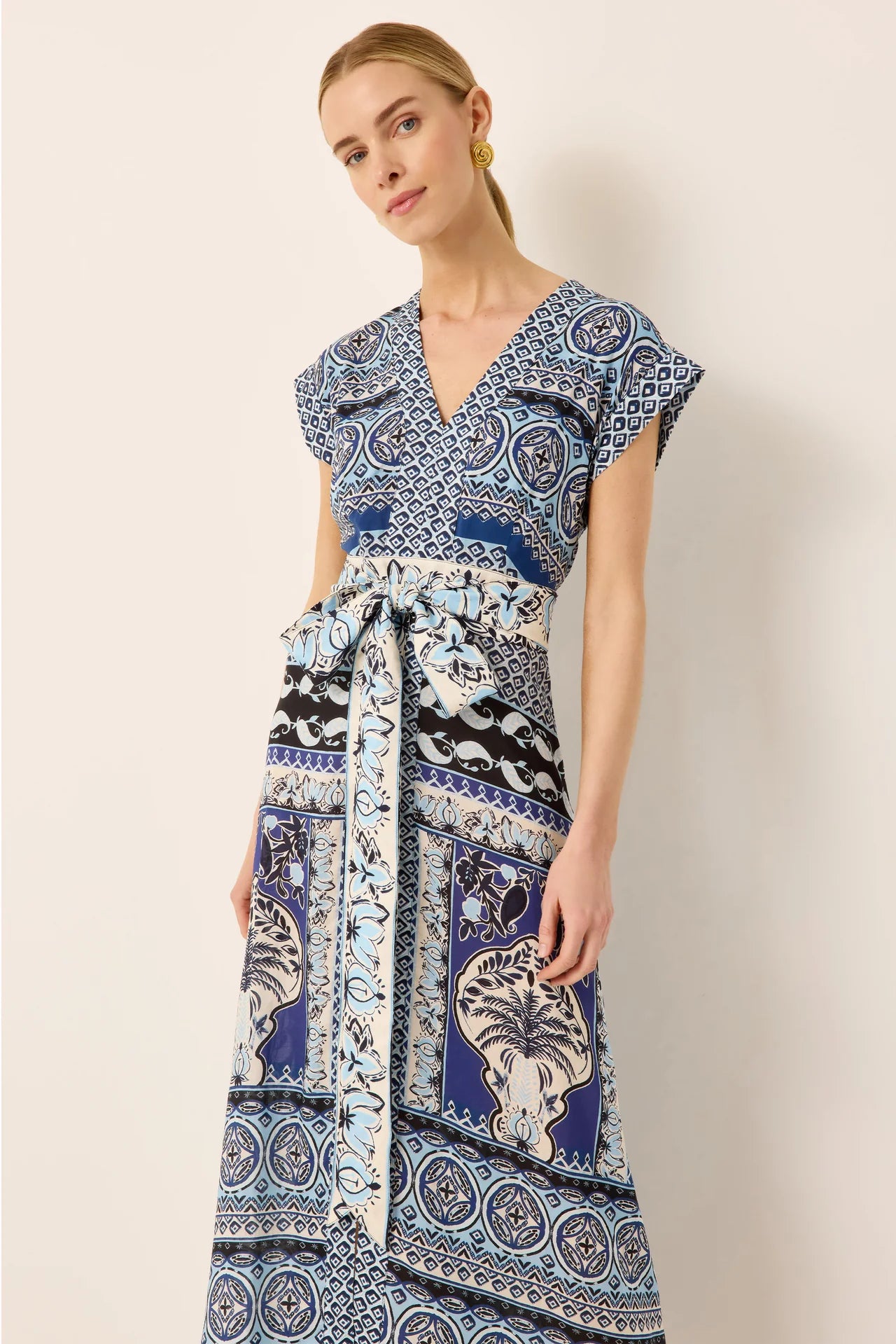 Ma2a18 Vista Vneck Midi Dress