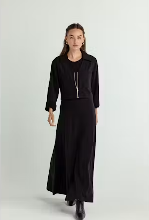 Su213 Black Cropped Zip Top
