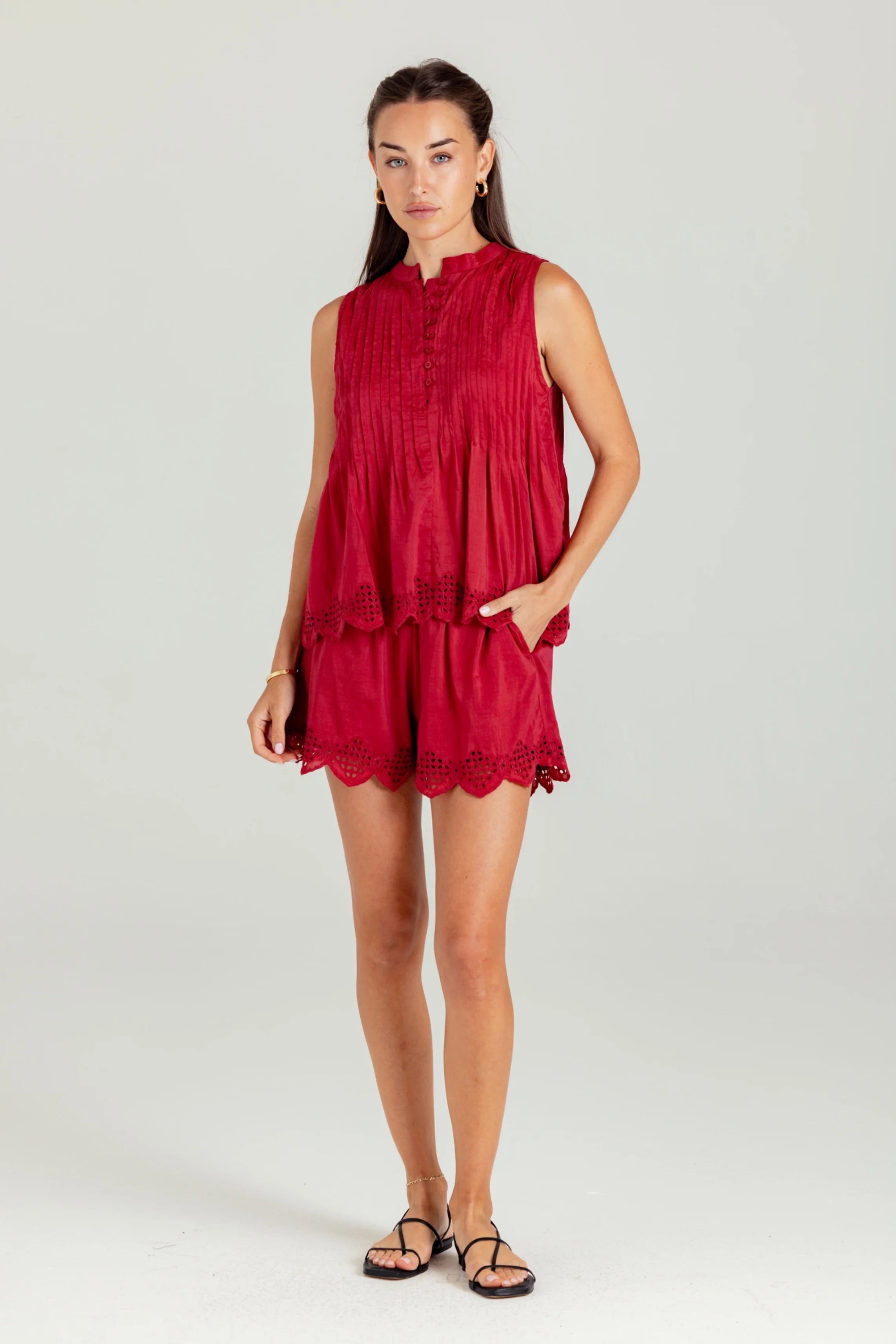 Su033 Red Eyelet Shorts